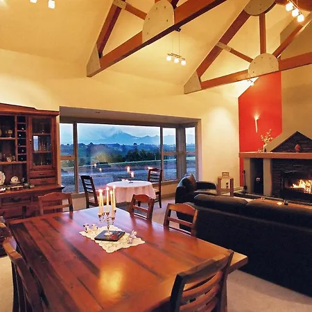 Taranaki Country Lodge-2
